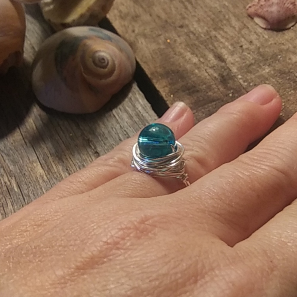 🌟HP🌟 Best in Boutiques Handmade Blue Glass Ring - Picture 5 of 5